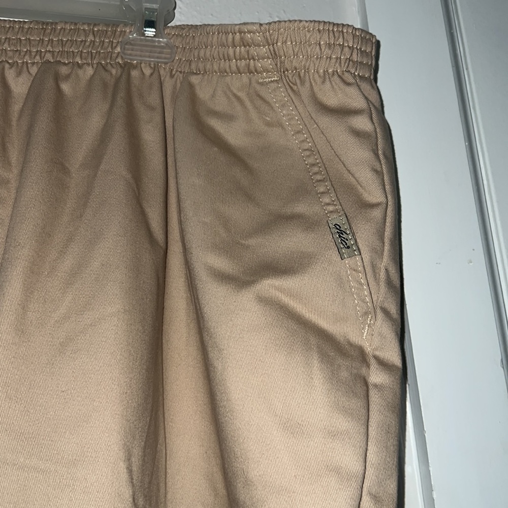 Capris - Picture 2 of 5